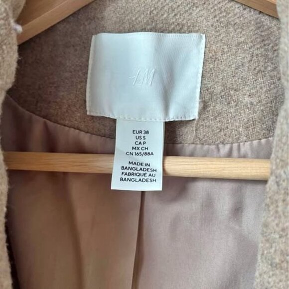 H&M Coat - Picture 2 of 3